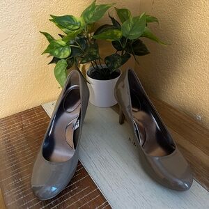 Merona nude heels size 9.5